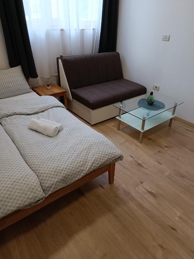 Apartments Aura Deskle Luaran gambar